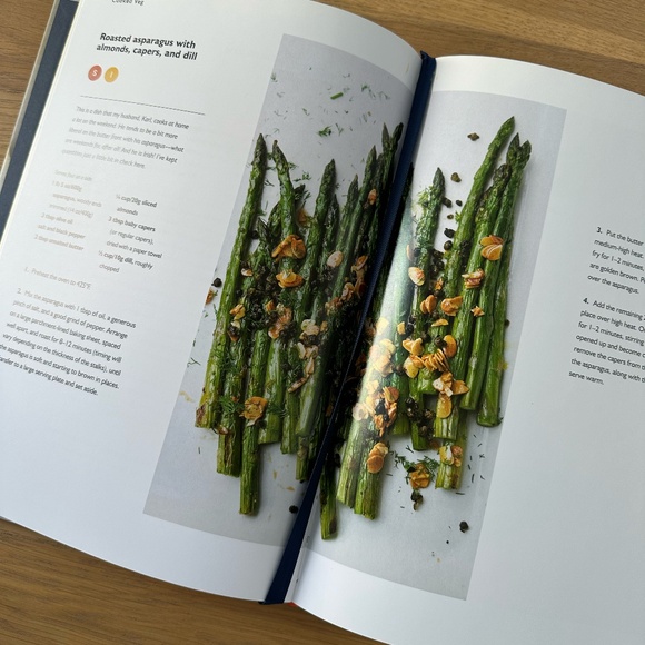 Ottolenghi Simple Cookbook by Yotam Ottolenghi - Picture 6 of 8